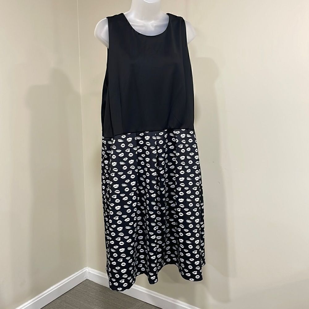 NWOT Hutch black dress with white lips. Size 3X 26/28 plus - Picture 1 of 10